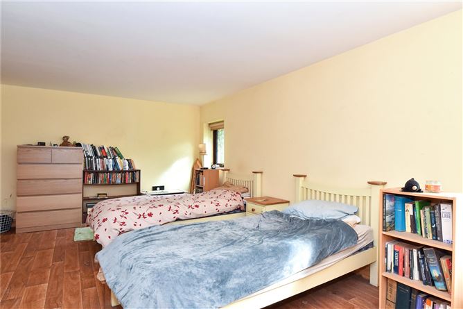 Taunus, 1A Dr Mannix Road, Salthill, Galway