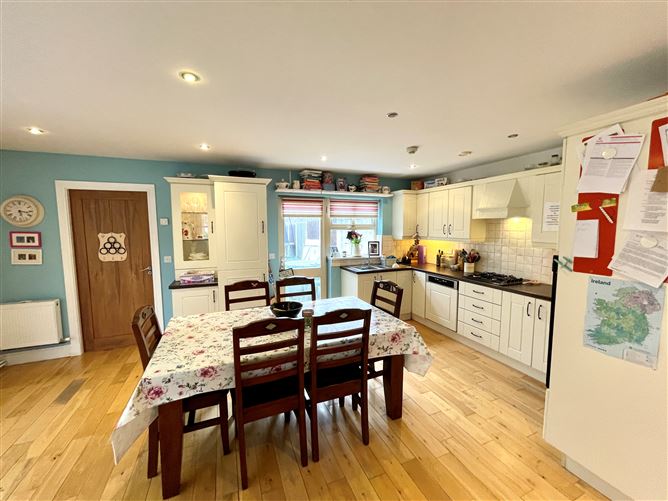 16 Hunters Wood, Ballyseedy, Tralee, Kerry