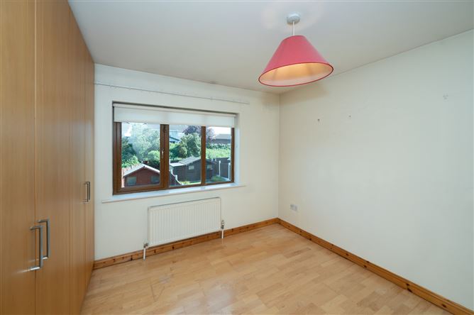 34 The Walk, Herons Wood, Carrigaline, Cork