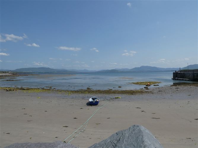 Dungeagan , Ballinskelligs, Kerry