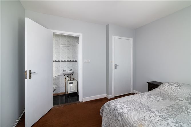 1 Oak mill Drive, Derrymullen,, Ballinasloe, Galway