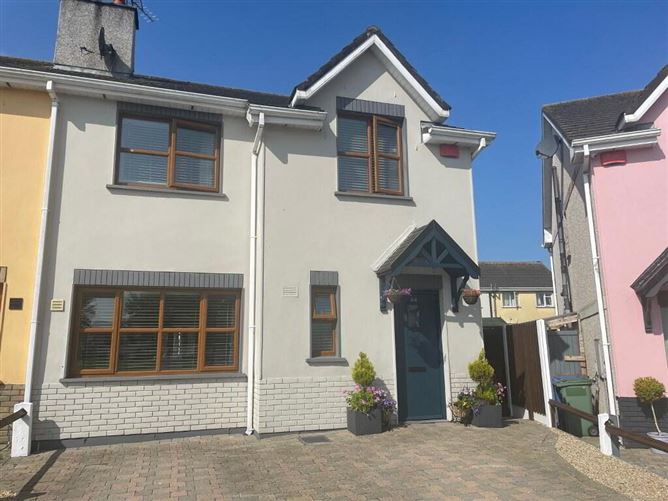 44 Pairc Na Mblath, Ballinroad, Dungarvan, Waterford