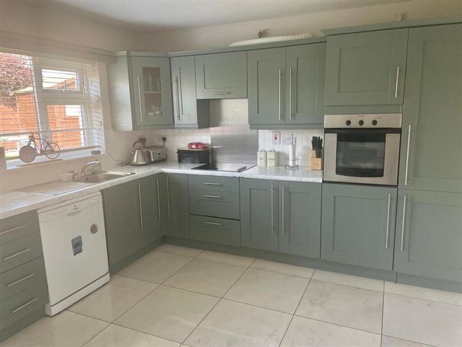 44 Pairc Na Mblath, Ballinroad, Dungarvan, Waterford