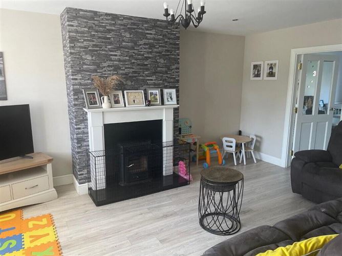 44 Pairc Na Mblath, Ballinroad, Dungarvan, Waterford