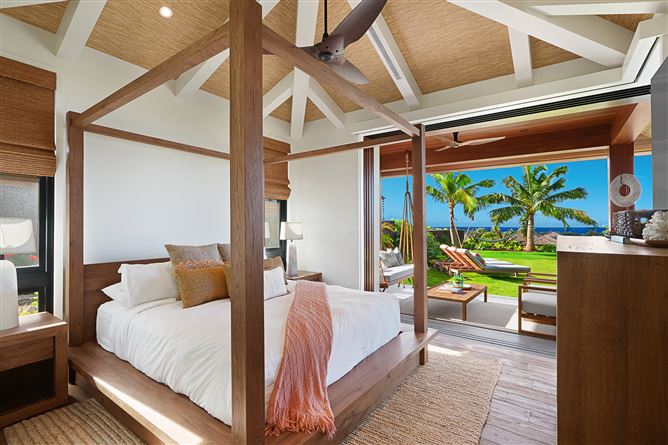 Ohana Glow,Koloa,Hawaii,USA