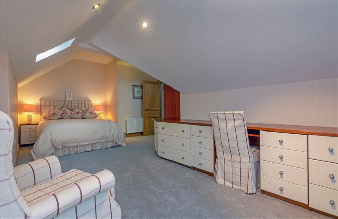 Glenart, 7 Hillside Drive, Castle Park, Rathfarnham, Dublin 14