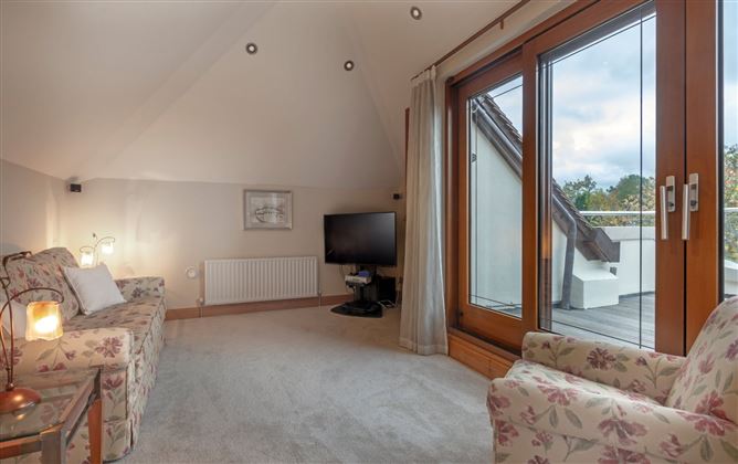 Glenart, 7 Hillside Drive, Castle Park, Rathfarnham, Dublin 14