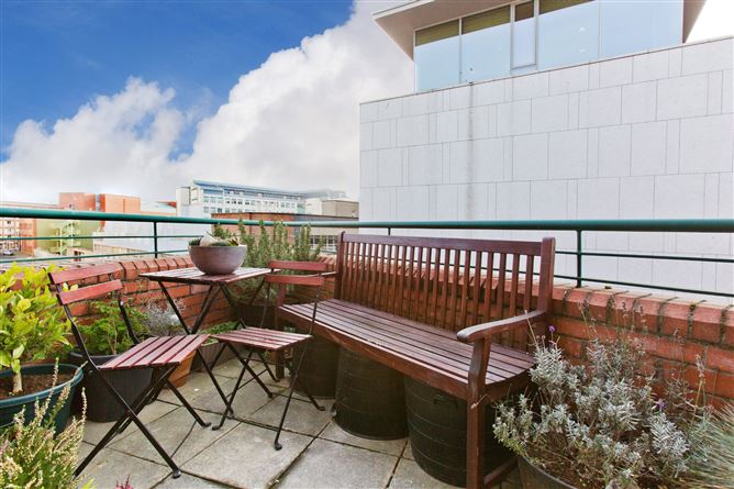 37 Canon Court, Bride Street, Dublin 8