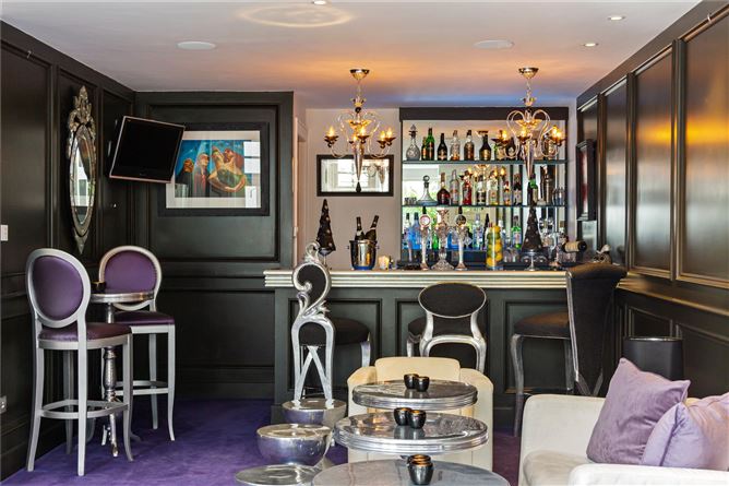 Baile an Mhota, Kerrymount Avenue, Foxrock, Dublin 18