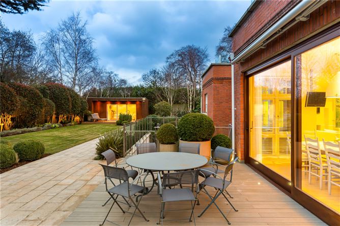 Baile an Mhota, Kerrymount Avenue, Foxrock, Dublin 18