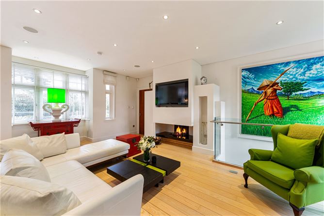 Baile an Mhota, Kerrymount Avenue, Foxrock, Dublin 18