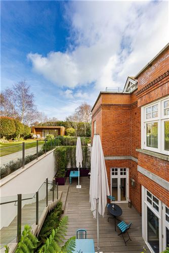 Baile an Mhota, Kerrymount Avenue, Foxrock, Dublin 18