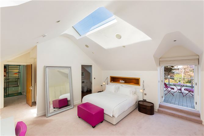 Baile an Mhota, Kerrymount Avenue, Foxrock, Dublin 18