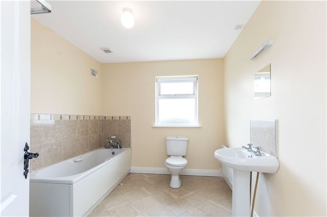 24 Oak Manor, Drumgola Wood, Cavan
