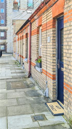 10 New Street North, Smithfield, Dublin 7