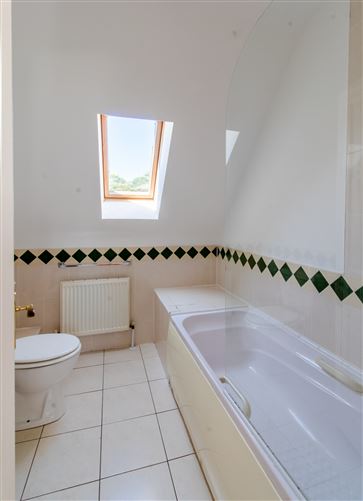 3 The Orchards, Inchigaggin Lane, Model Farm Road, Carrigrohane, Cork