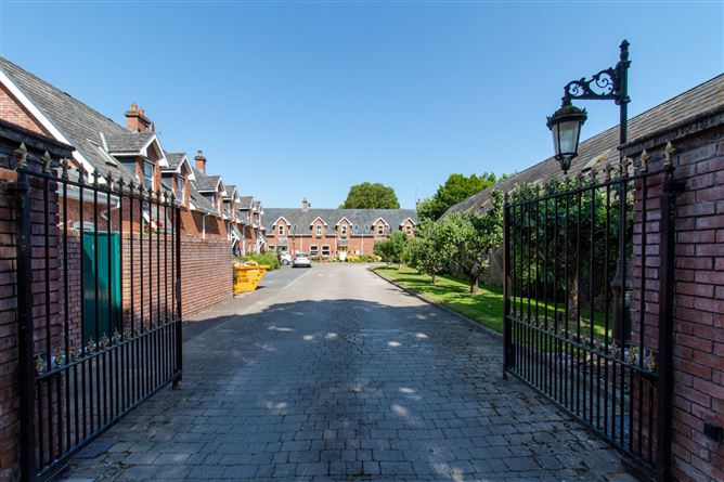 3 The Orchards, Inchigaggin Lane, Model Farm Road, Carrigrohane, Cork