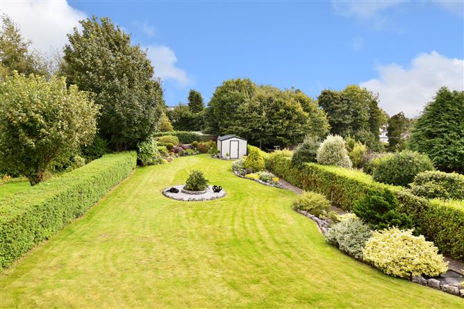 22 Glenard Avenue, Salthill, Galway