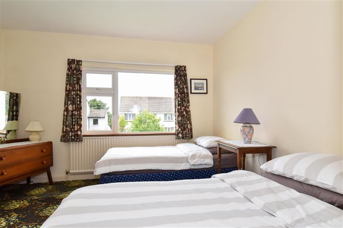 22 Glenard Avenue, Salthill, Galway