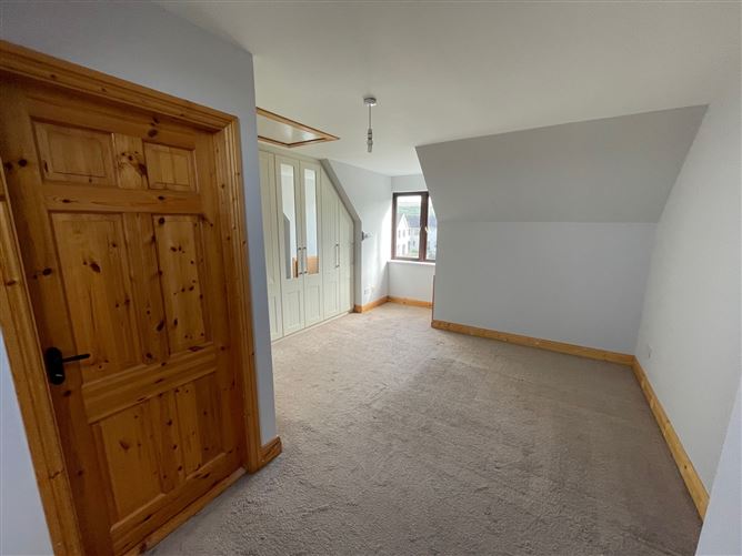 17 Whiteoaks, Clover Hill, Ferney Road, Carrigaline, Cork