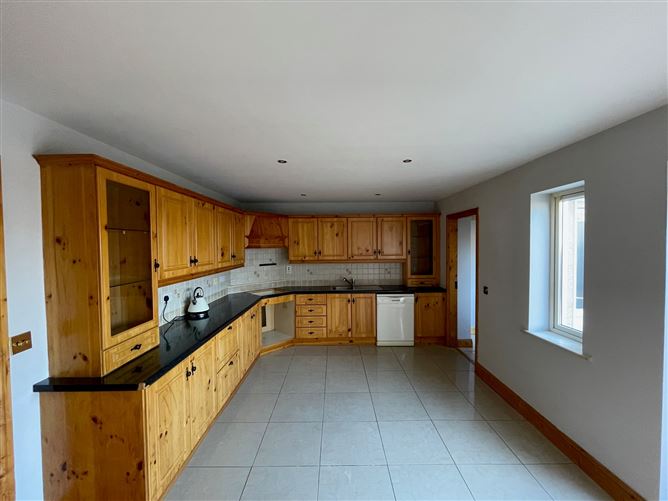 17 Whiteoaks, Clover Hill, Ferney Road, Carrigaline, Cork