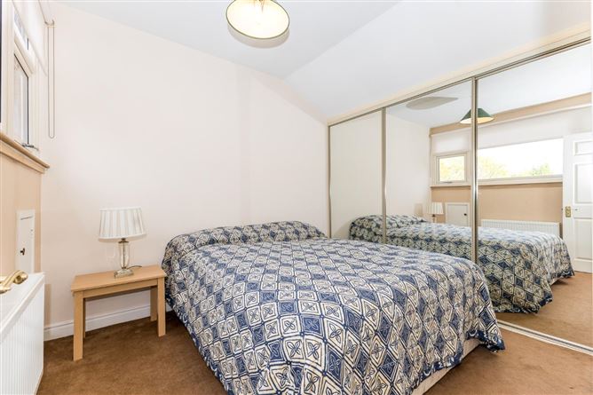 2 The Woodlands, Castleside Drive, Rathfarnham, Dublin 14