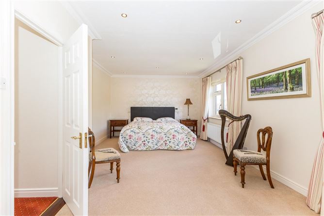 2 The Woodlands, Castleside Drive, Rathfarnham, Dublin 14