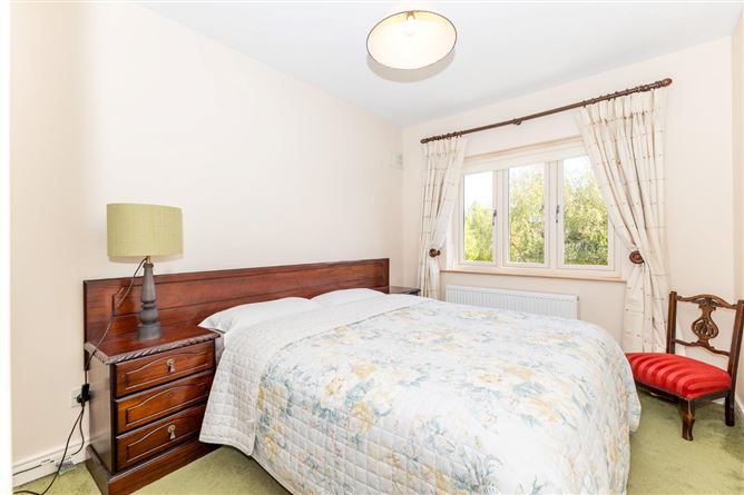 2 The Woodlands, Castleside Drive, Rathfarnham, Dublin 14