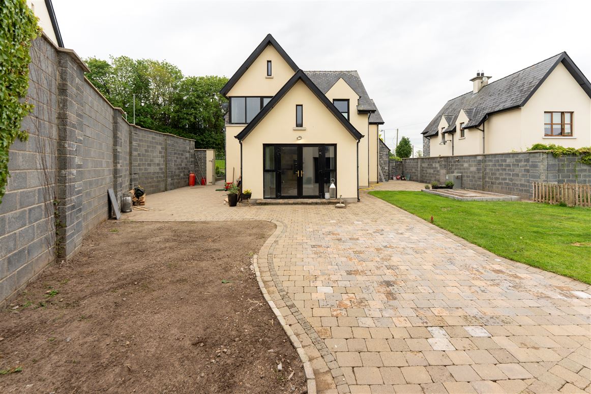 10 Cahairfuiseog, Herbertstown, Limerick
