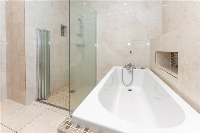 10 Cahairfuiseog, Herbertstown, Limerick