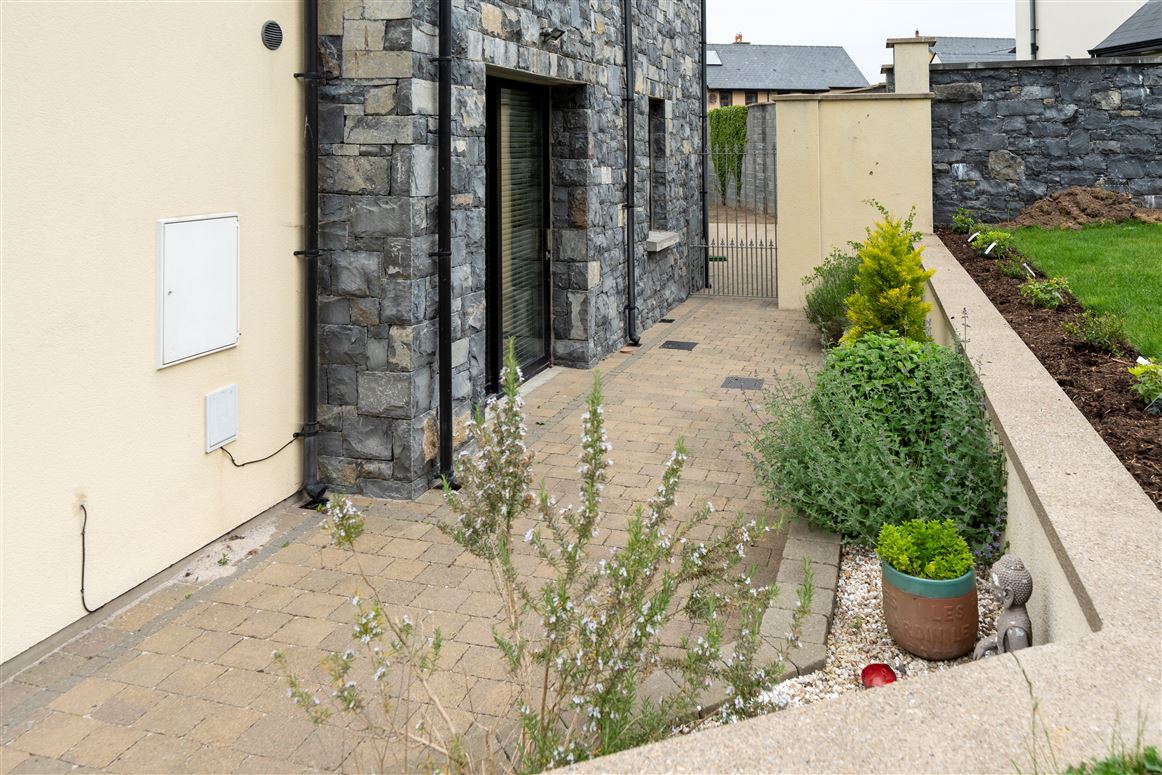 10 Cahairfuiseog, Herbertstown, Limerick