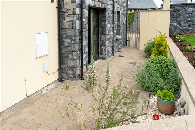 10 Cahairfuiseog, Herbertstown, Limerick