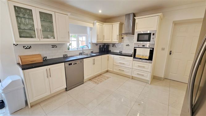 26 Oaklands Park, Ballyjamesduff, Co. Cavan