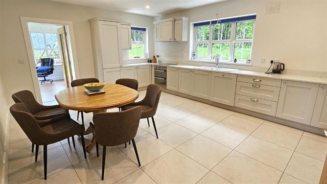 2 Key West, Corrigeenroe, Boyle, Roscommon