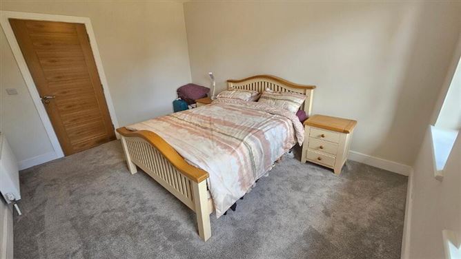 2 Key West, Corrigeenroe, Boyle, Roscommon