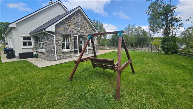 2 Key West, Corrigeenroe, Boyle, Roscommon