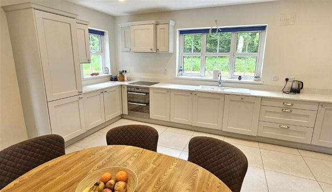 2 Key West, Corrigeenroe, Boyle, Roscommon