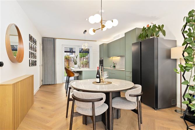 7 Redford Park View, Lucan, County Dublin
