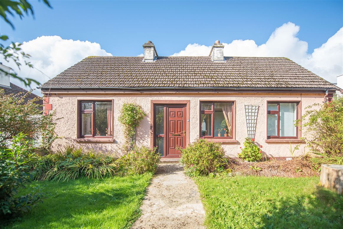 6 Clybaun Road, Knocknacarra, Galway