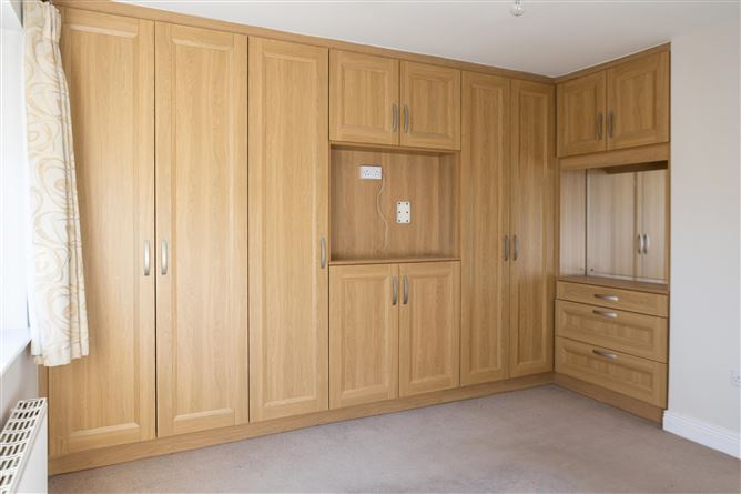9 Orwell Park Dale, Templeogue,   Dublin 6W
