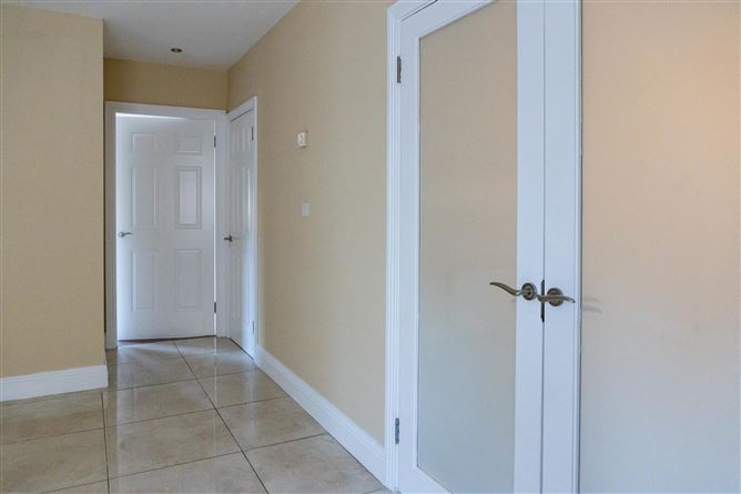 9 Orwell Park Dale, Templeogue,   Dublin 6W