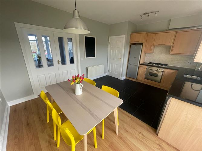  117 Clonlea, Mount Oval Village, Rochestown, Cork