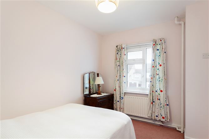 26 Serpentine Park, Sandymount,   Dublin 4
