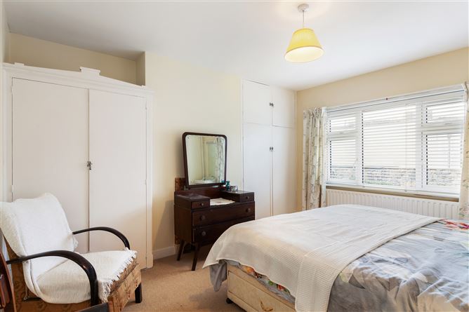 26 Serpentine Park, Sandymount,   Dublin 4