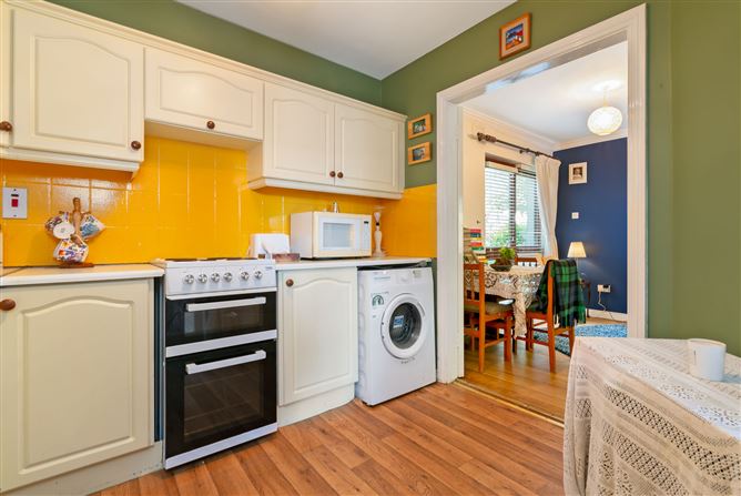 17 Larkhill Woods, Strandhill Road, Sligo