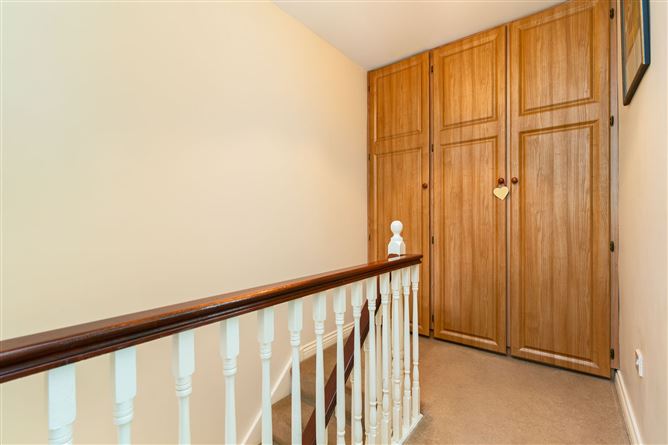 17 Larkhill Woods, Strandhill Road, Sligo