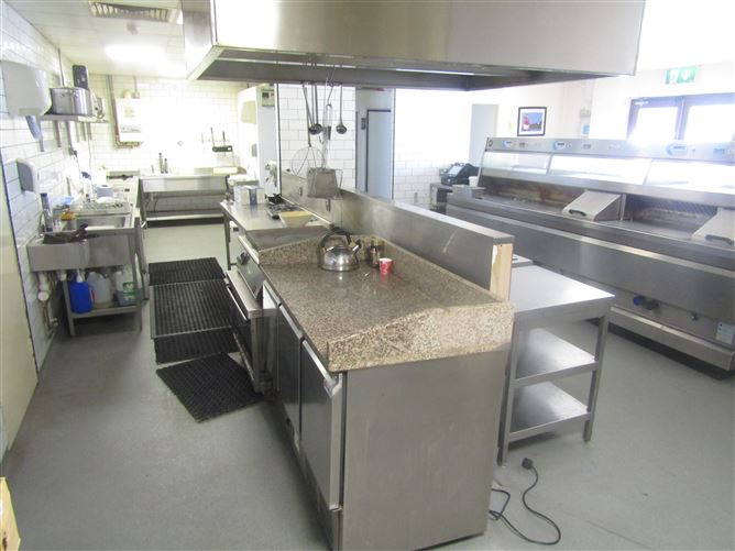 Ground Floor Fast Food TakeAway Unit, Setrights Cross, Cratloe, Clare