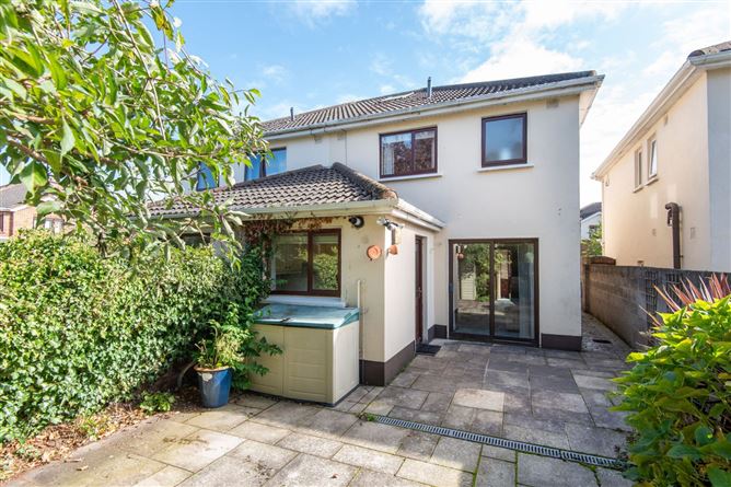 359 Collinswood (Plus Attic Conversion), Beaumont, Dublin 9