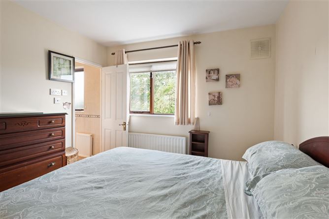 359 Collinswood (Plus Attic Conversion), Beaumont, Dublin 9