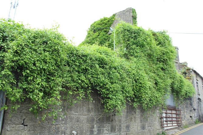 Slipper Street, Gort, County Galway